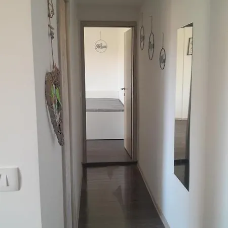 Apartma Ana