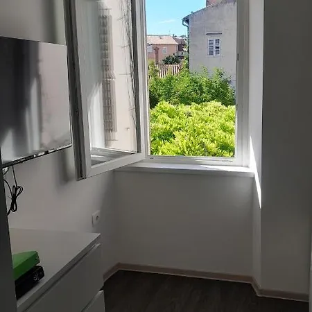 Apartma Ana