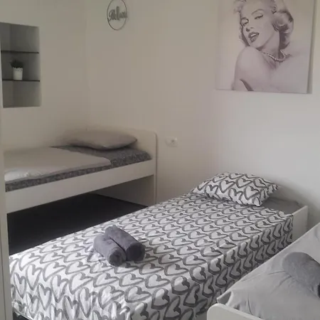 公寓 Apartma Ana 科佩尔