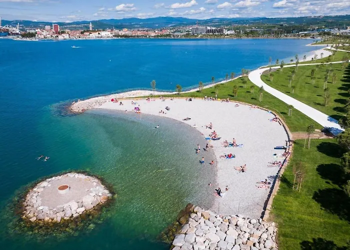 Apartma Ana アパート コペル