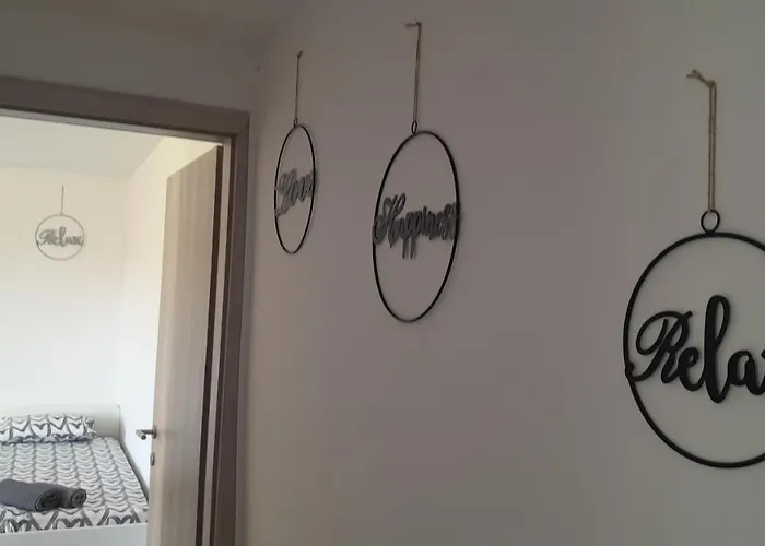 Apartma Ana アパート *